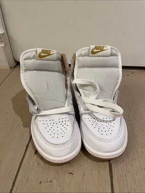 Nike Air Jordan 1 white and Gold